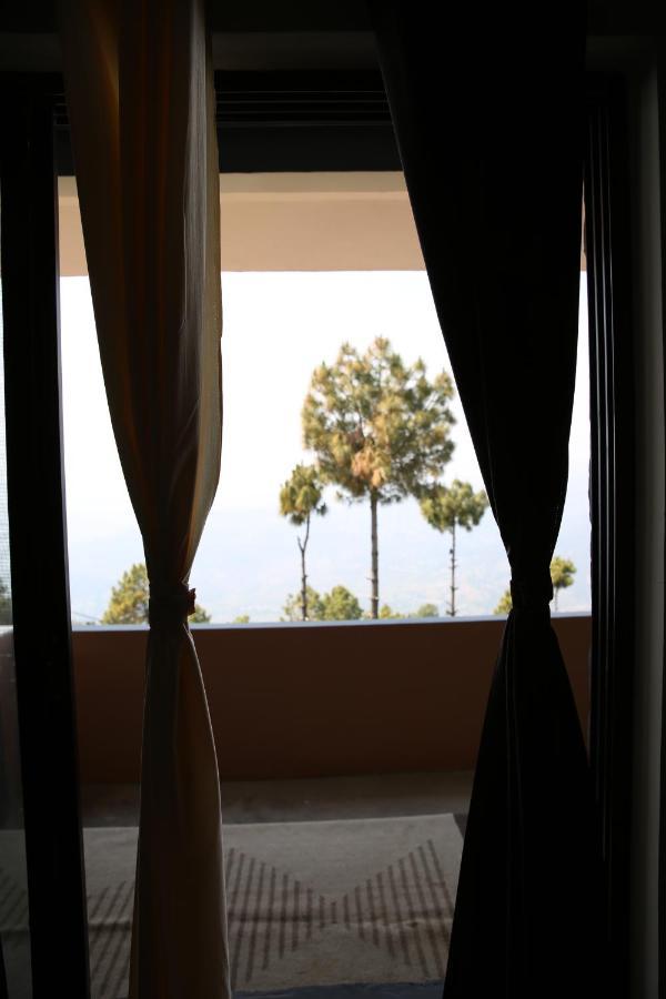 The Buransh Inn Almora Eksteriør bilde