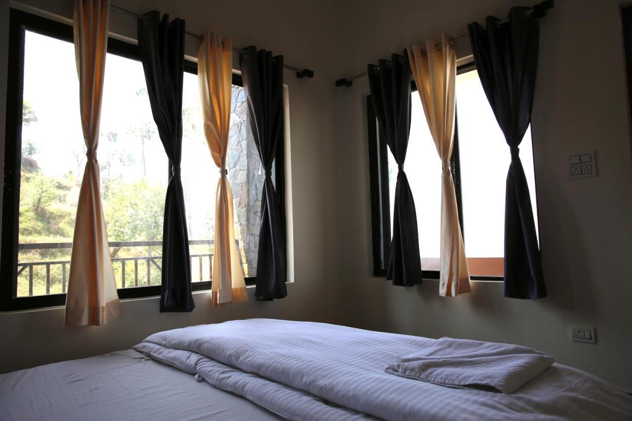 The Buransh Inn Almora Eksteriør bilde