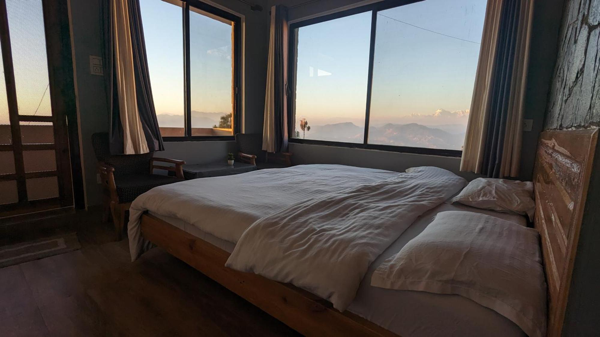 The Buransh Inn Almora Eksteriør bilde