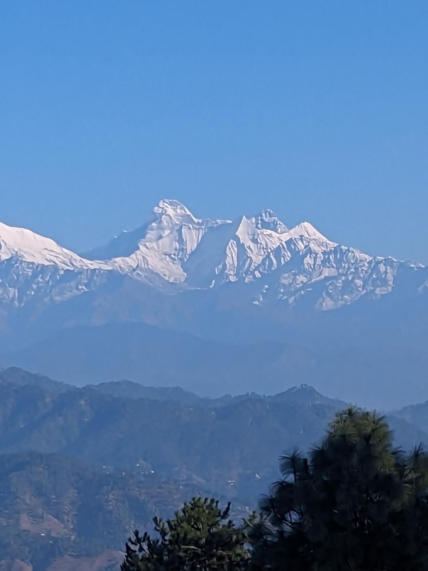 The Buransh Inn Almora Eksteriør bilde